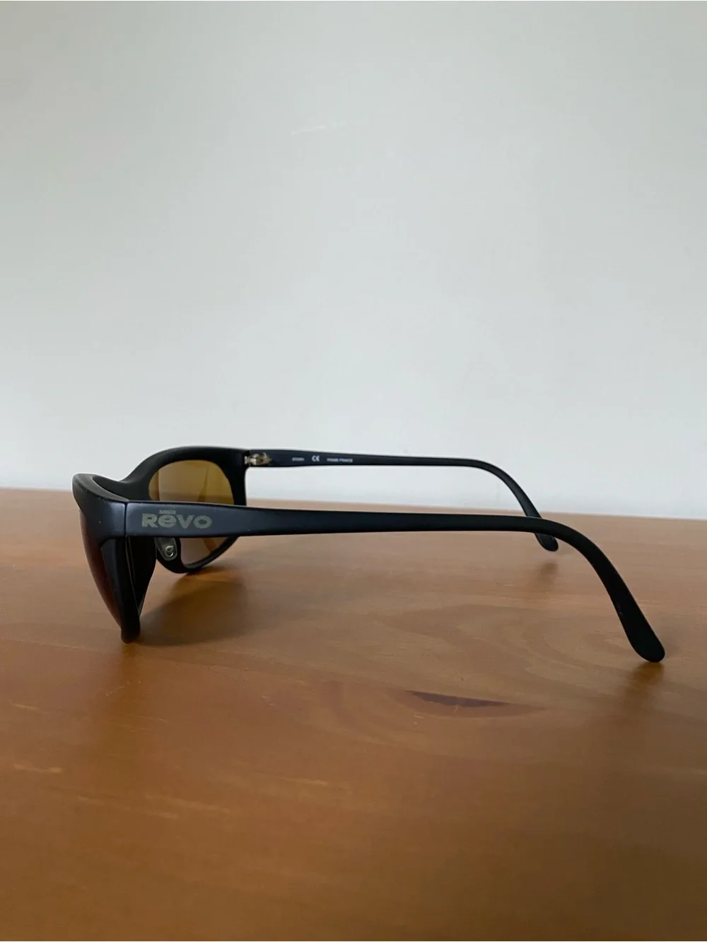 Revo RE Vintage Men’s Wrap Sunglasses